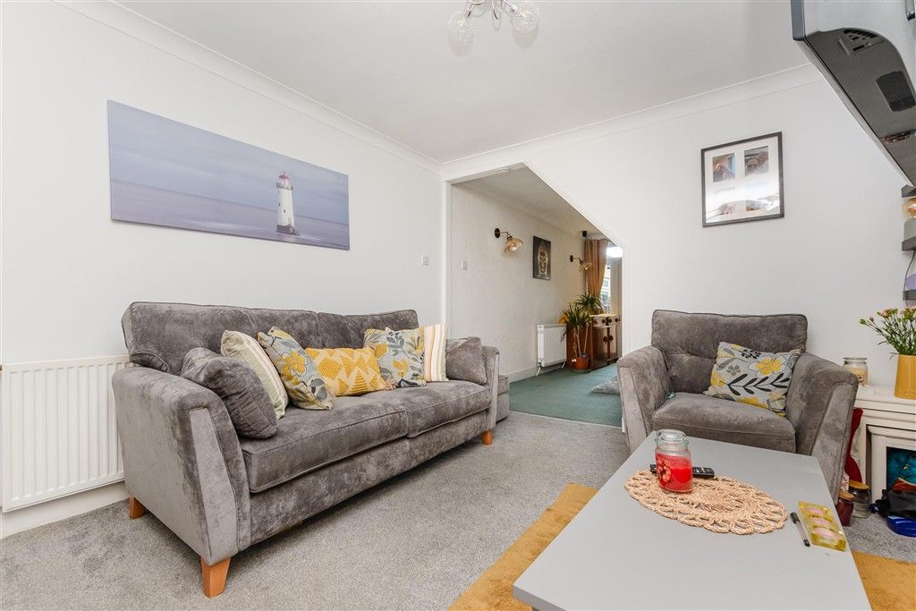 Property photo 2 of 10 Living Room