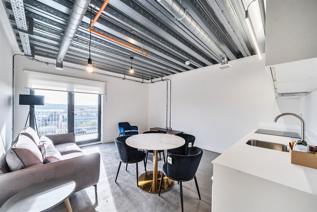 Property photo 3 of 12 1350222-5-68c056d7c5911.Jpg