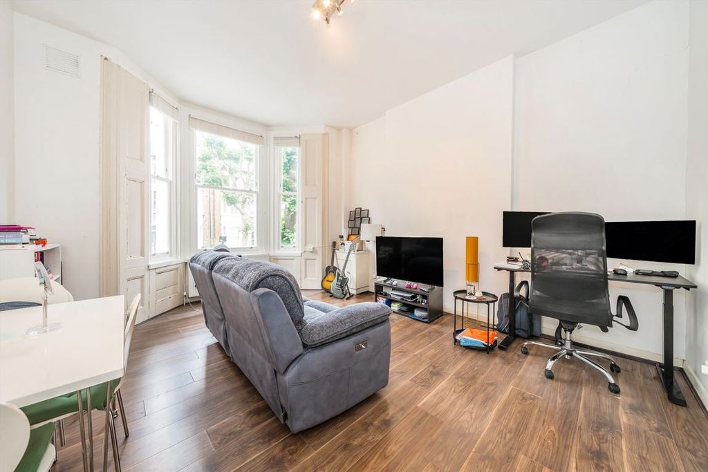 Property photo 2 of 5