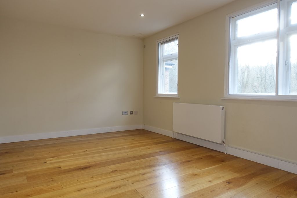 Property photo 3 of 11 Dsc00823