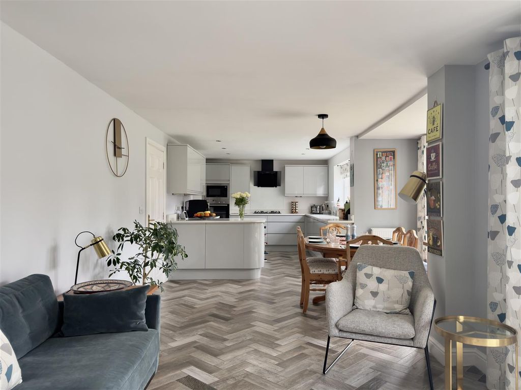 Property photo 2 of 31 Open Plan Kitchen/Dining/Living