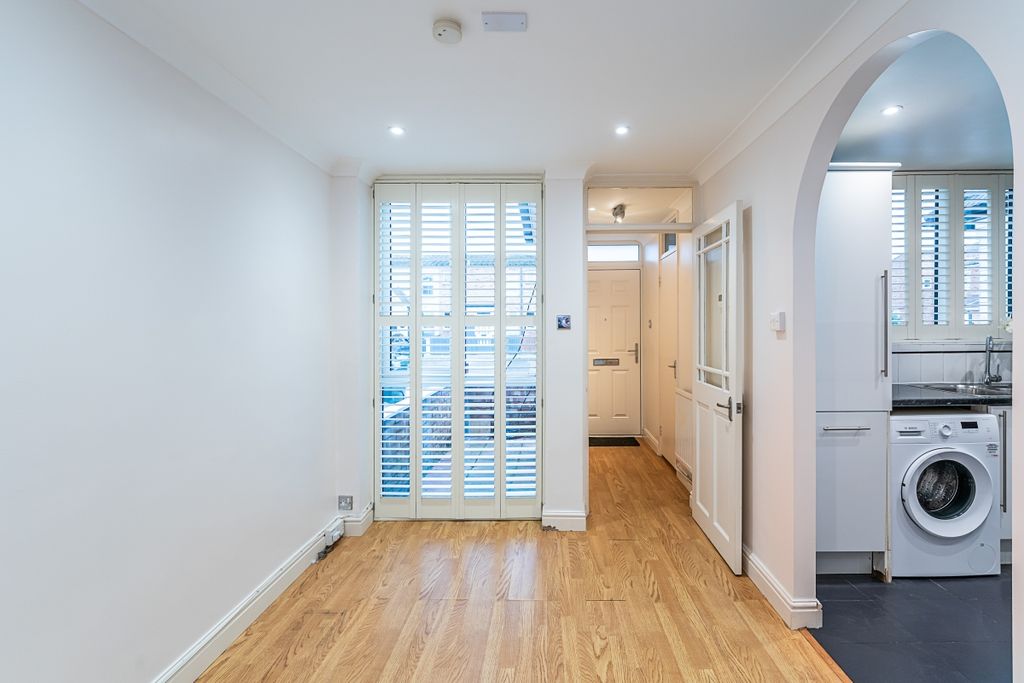 Property photo 3 of 18 42-Dunston-Road-3