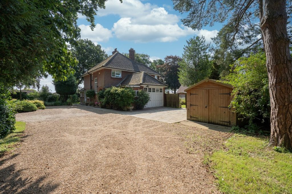 Property photo 1 of 30