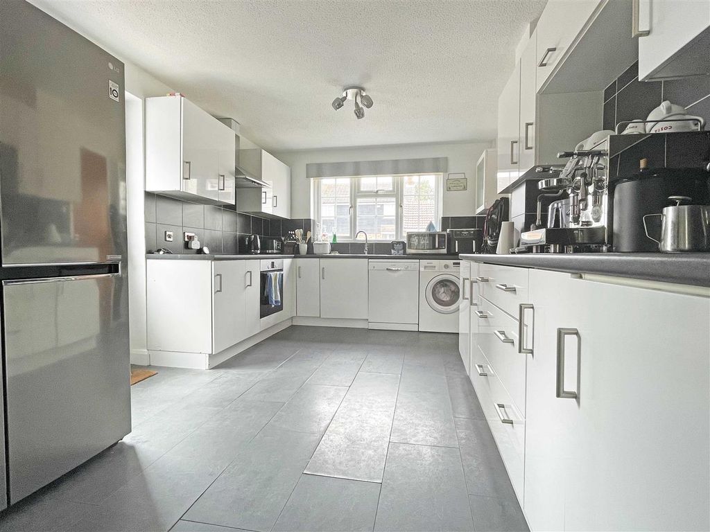 Property photo 3 of 19 K2.Jpg