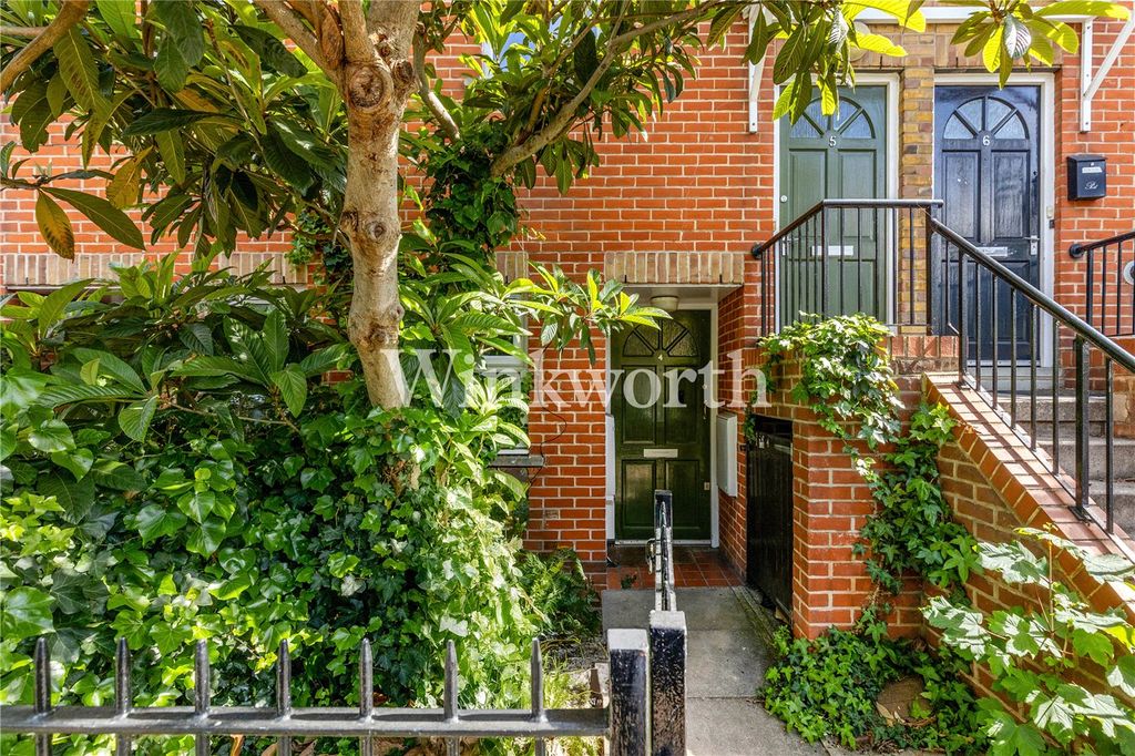 Property photo 3 of 12 Picture No. 02