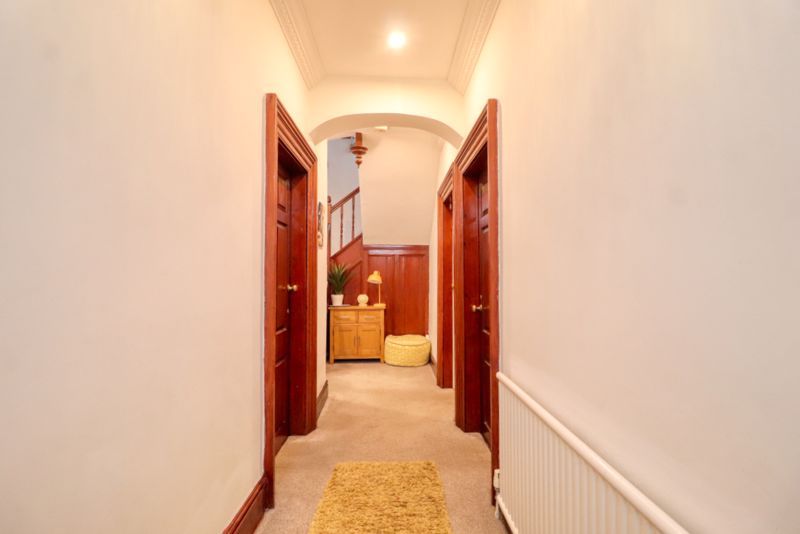 Property photo 2 of 27 Entrance Hall