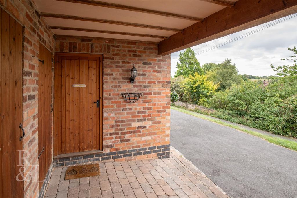 Property photo 2 of 31 5Y8A5385.Jpg