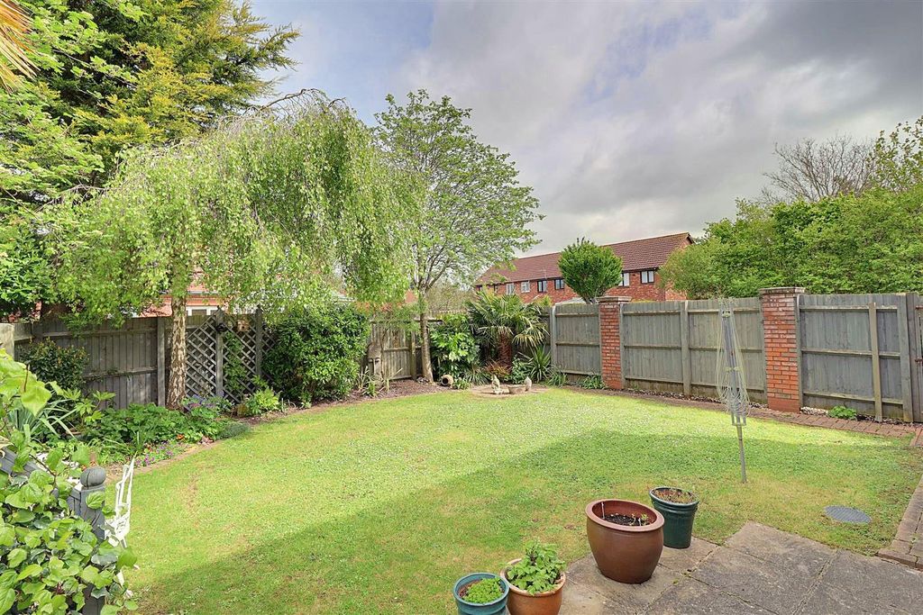 Property photo 3 of 17