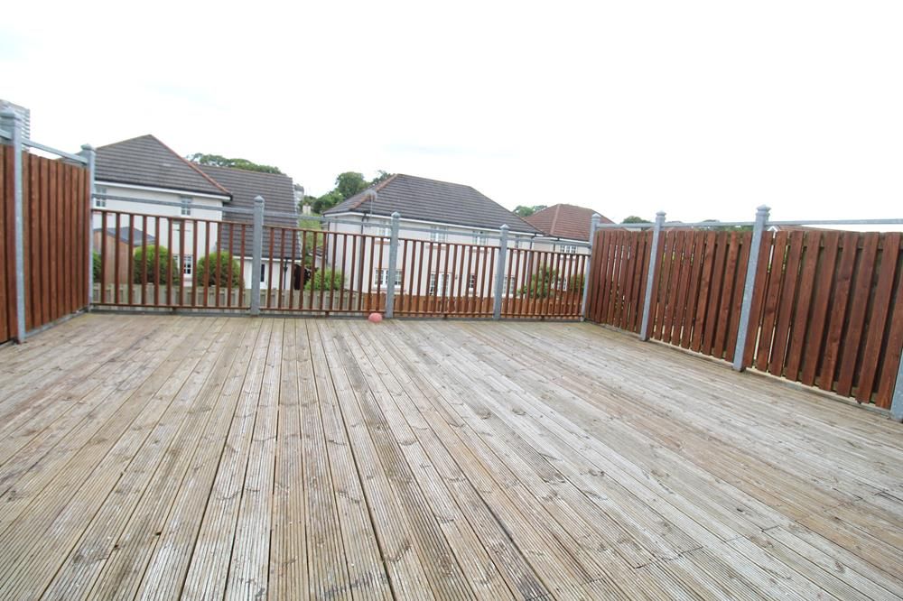 Property photo 2 of 14 Terrace