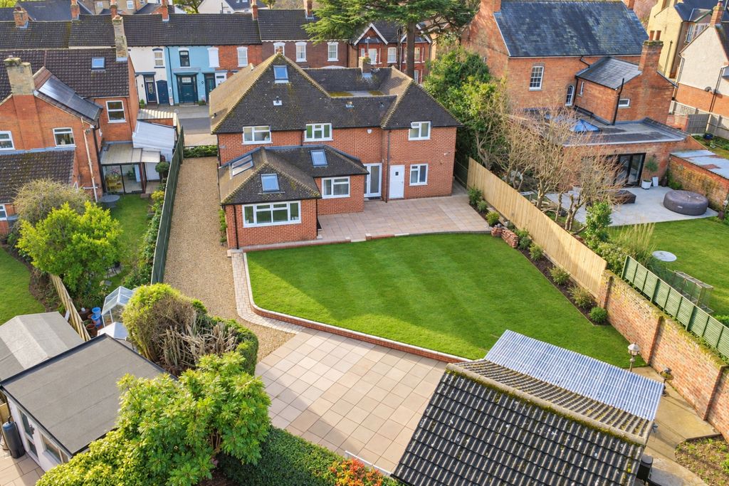 Property photo 2 of 17 Rear Garden