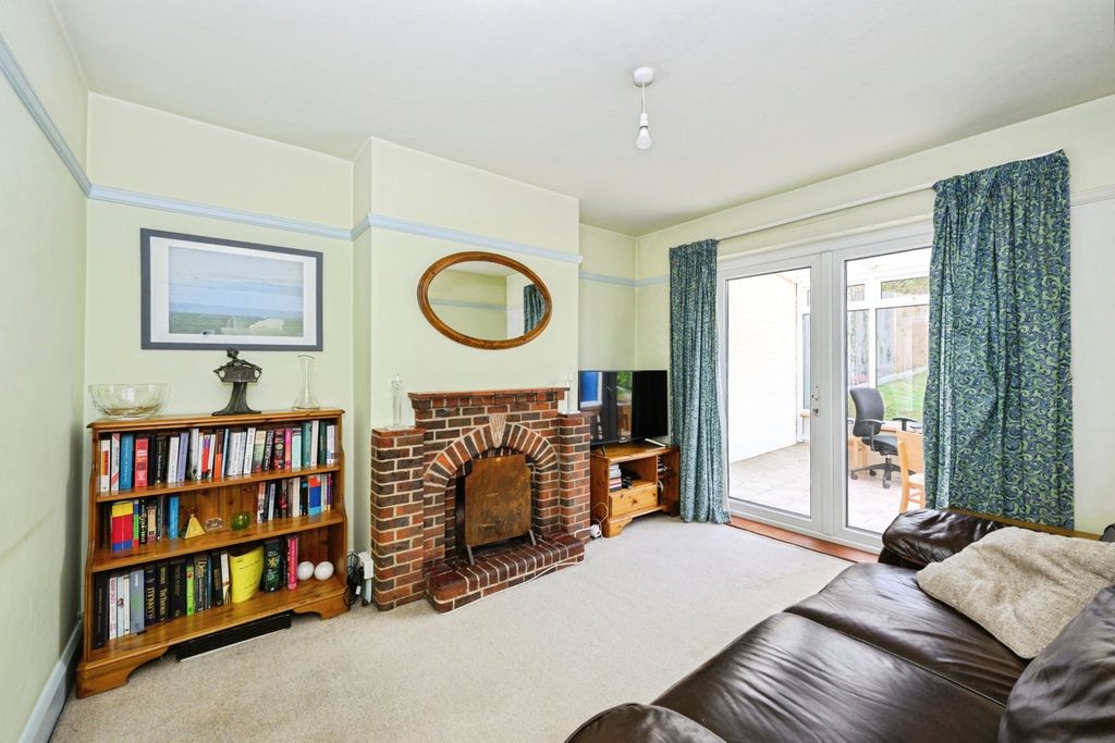 Property photo 2 of 19 Pbox-Img.Jpg