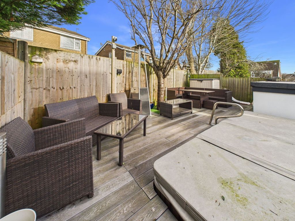 Property photo 3 of 20