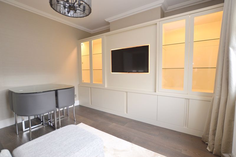 Property photo 3 of 10 Photo 12