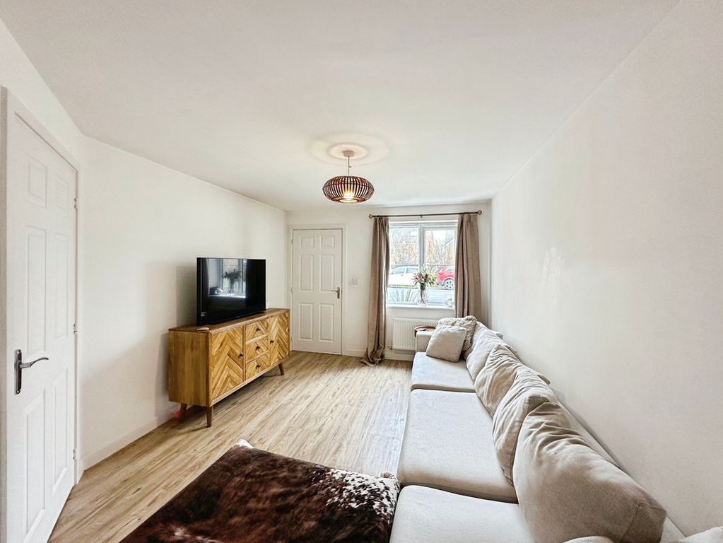 Property photo 3 of 18 Photo 14