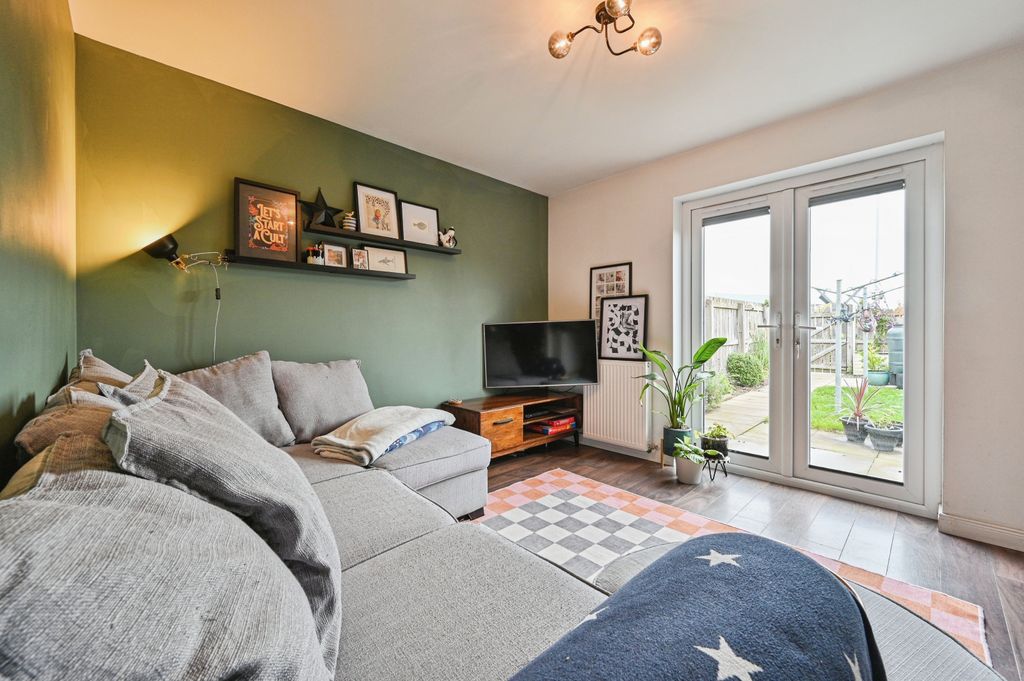 Property photo 3 of 20 Photo #3