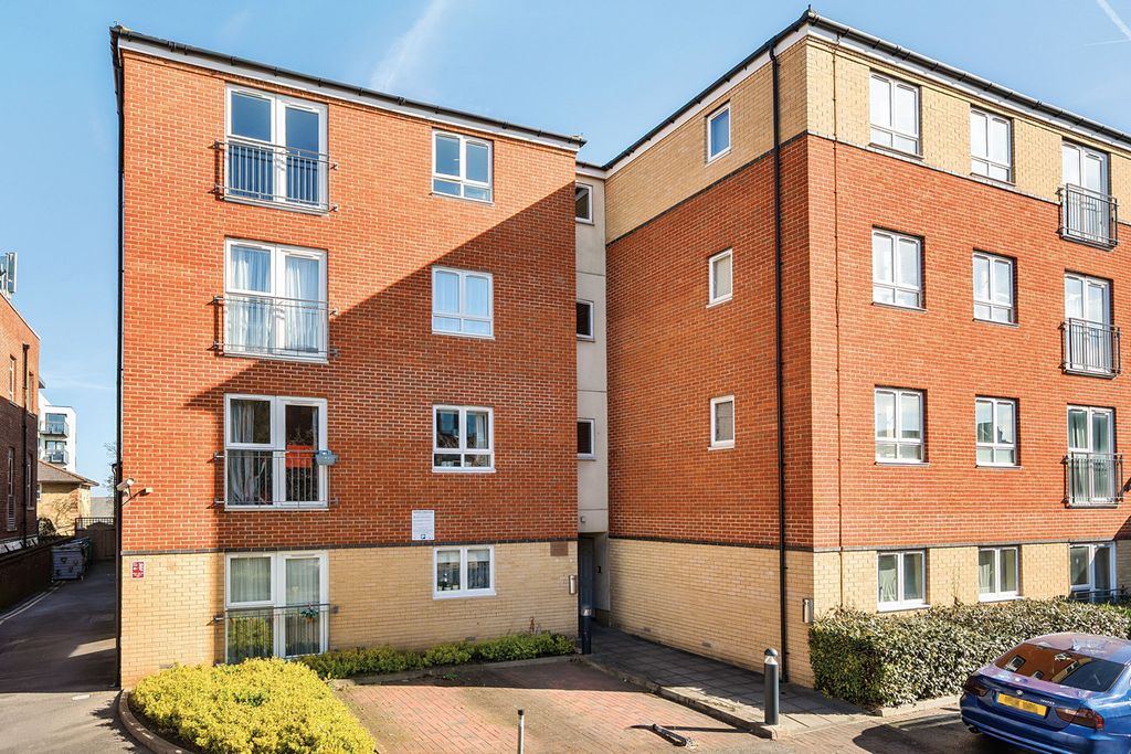 Property photo 3 of 15