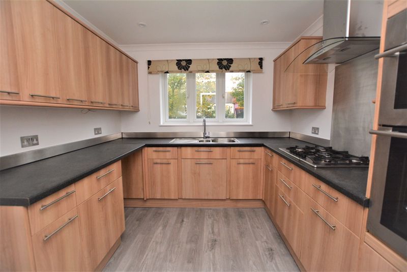 Property photo 2 of 12 Photo 9