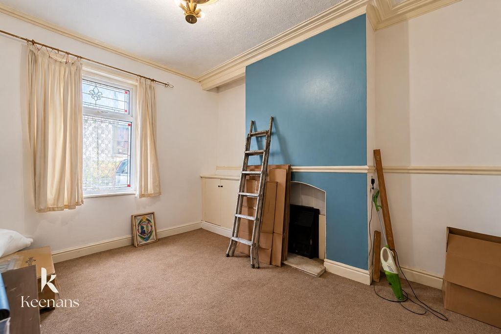 Property photo 2 of 24