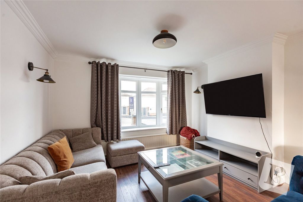 Property photo 3 of 14 Lounge/Diner