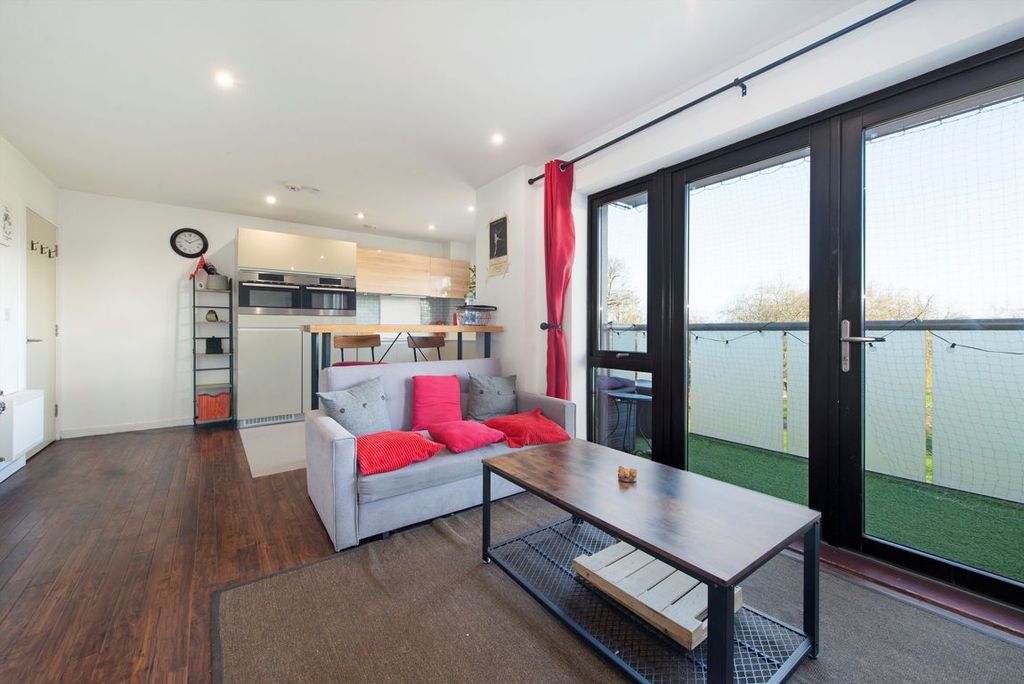 Property photo 2 of 6