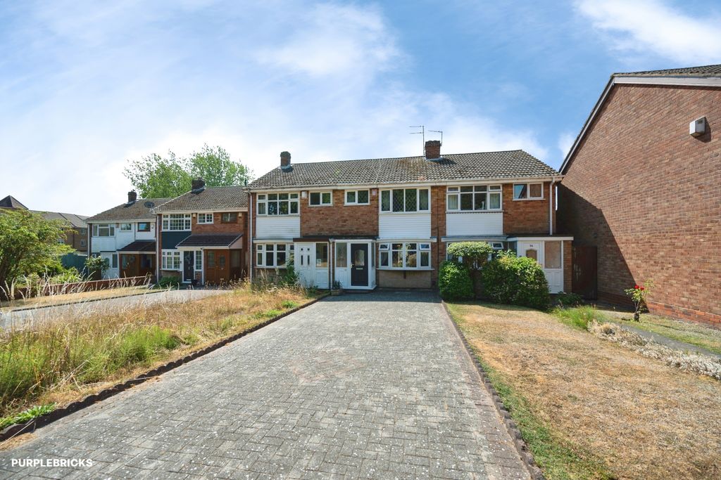 Property photo 3 of 28