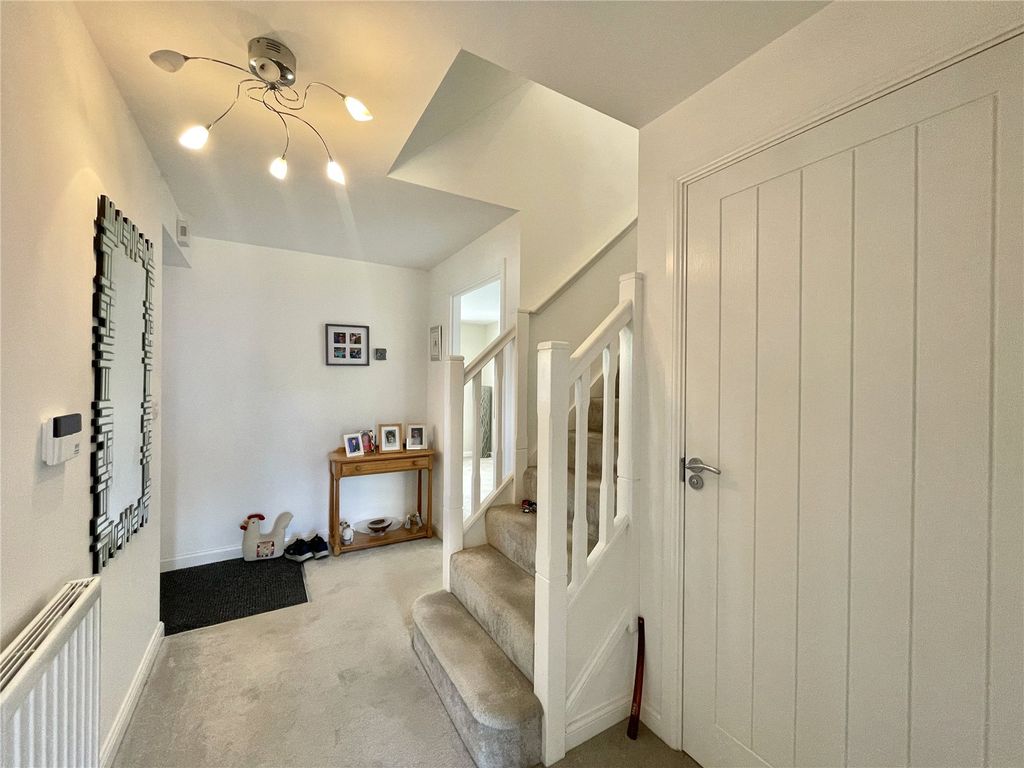 Property photo 3 of 20 Picture No. 06