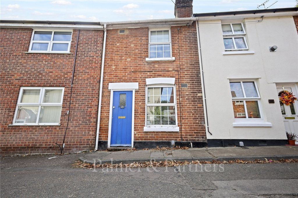 Property photo 1 of 9 External