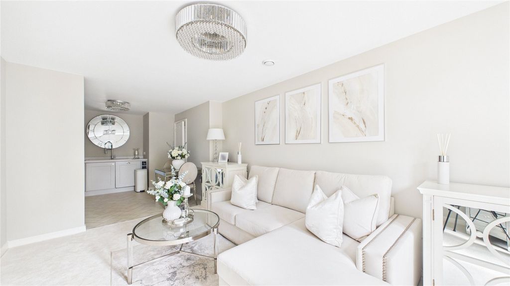 Property photo 3 of 15 Picture 3