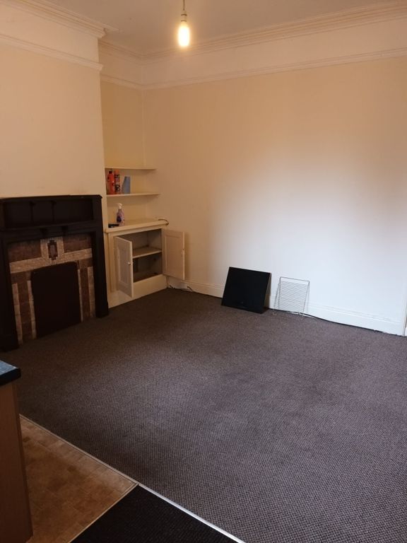 Property photo 1 of 2