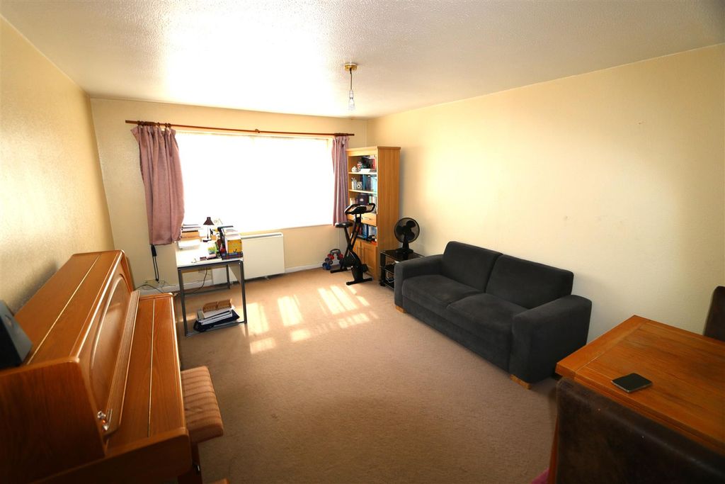 Property photo 2 of 8 Img_7566.Jpg