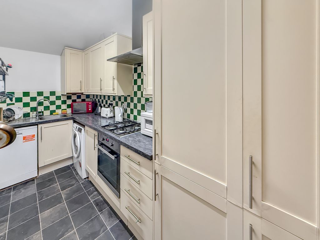 Property photo 3 of 6 Fba8Bed98E86587B4326Fa5183E4635909E06E9E