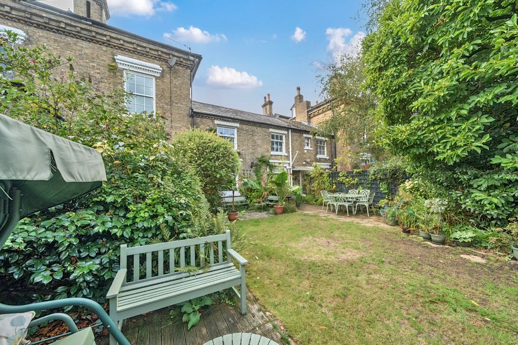 Property photo 2 of 13 Picture No. 51