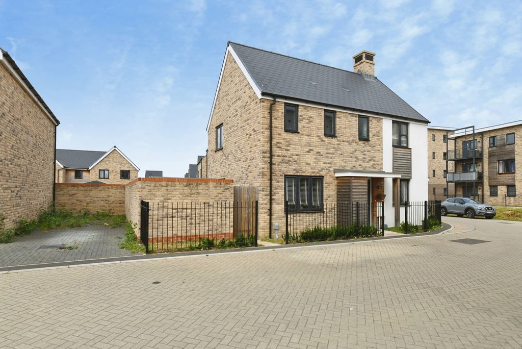 Property photo 2 of 16 Pbox-Img.Jpg