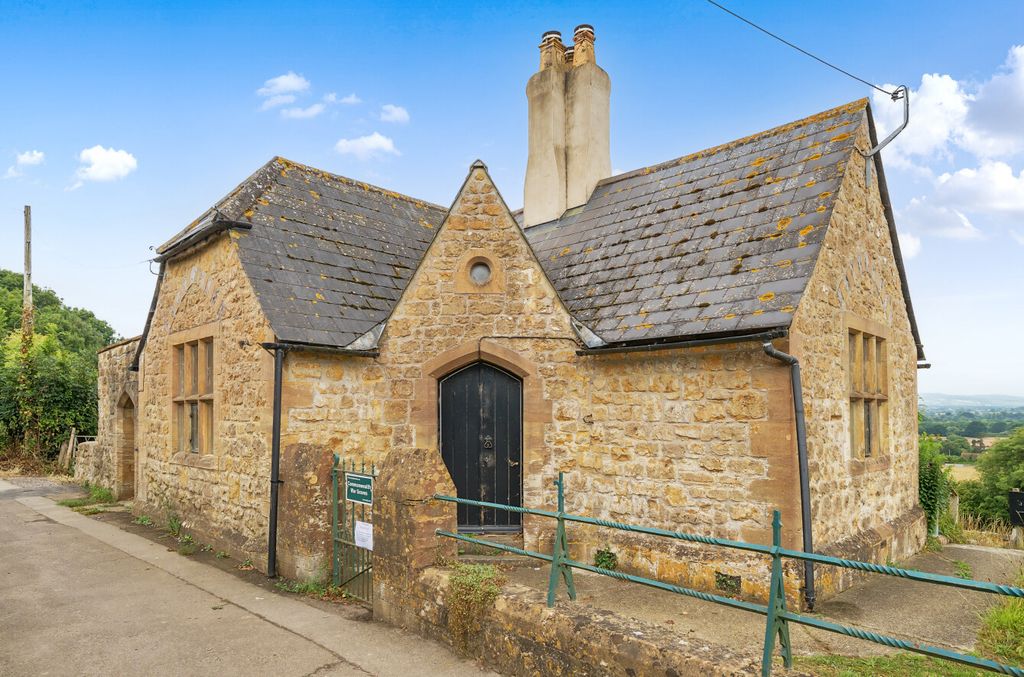 Property photo 1 of 20 1327313-4-687A111...