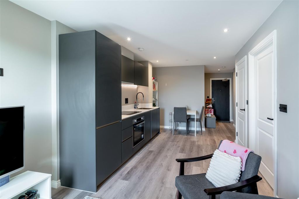 Property photo 3 of 9 _A7R4320-Hdr.Jpg