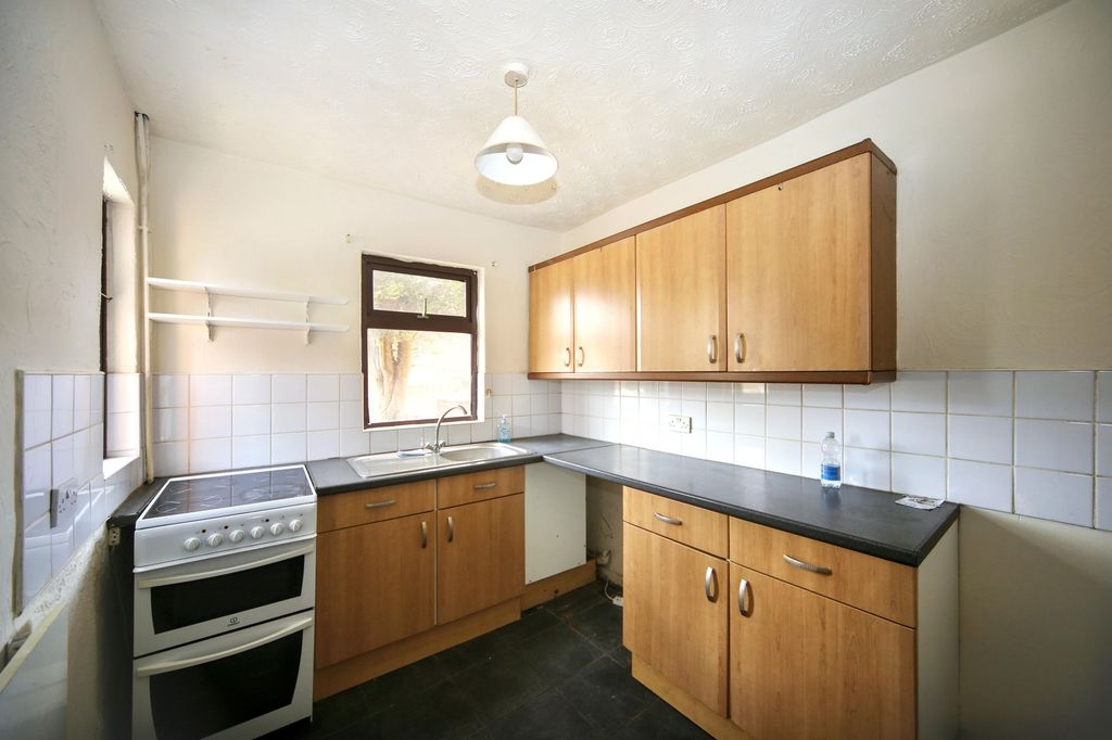 Property photo 3 of 22