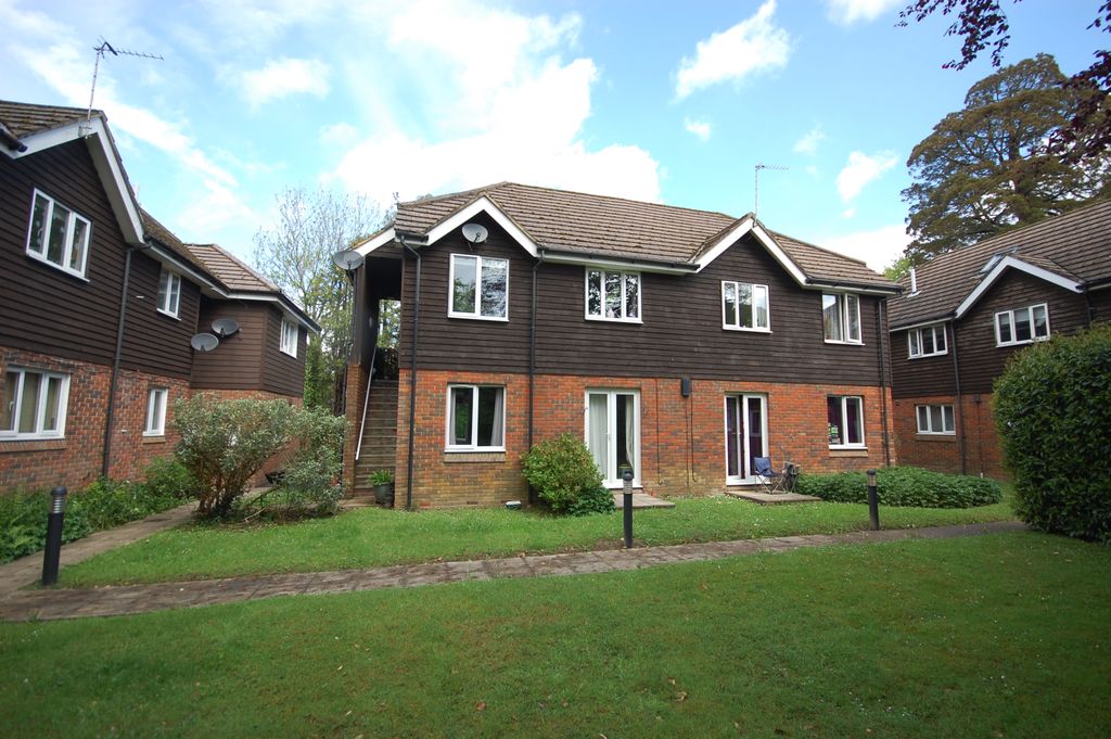 Property photo 1 of 6