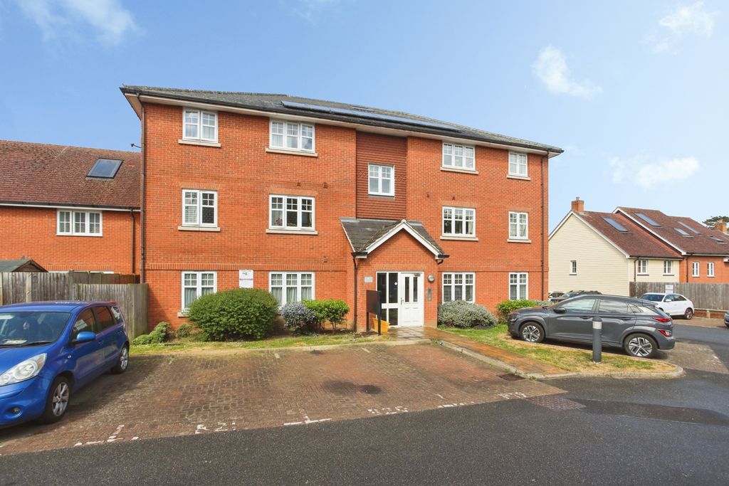 Property photo 1 of 17 Pbox-Img.Jpg