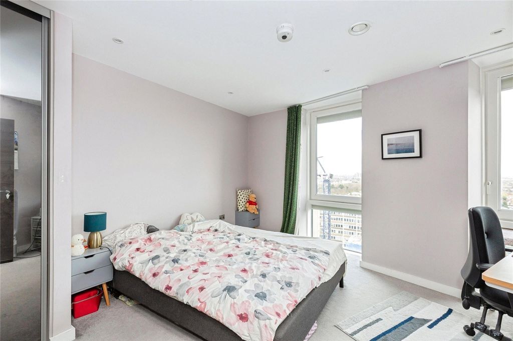 Property photo 3 of 17 Picture No. 21