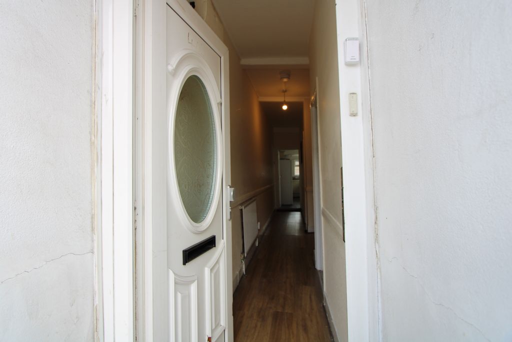 Property photo 3 of 24