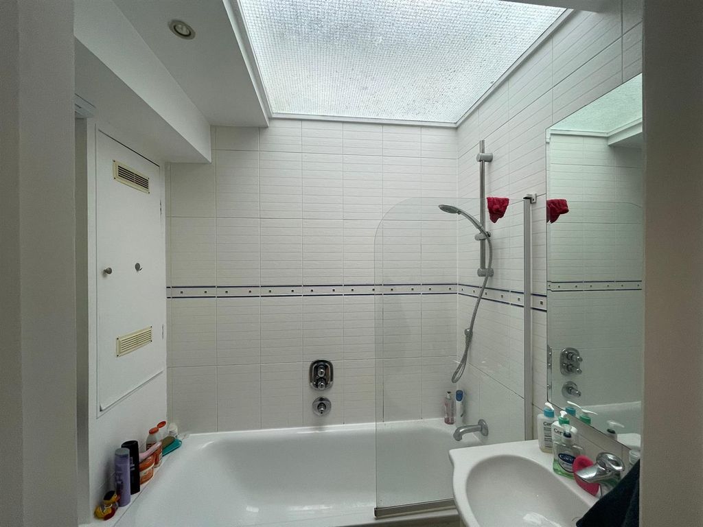 Property photo 3 of 8 Whatsapp Image 2024-01-23 At 15.43.51_321Cb5B7.Jpg