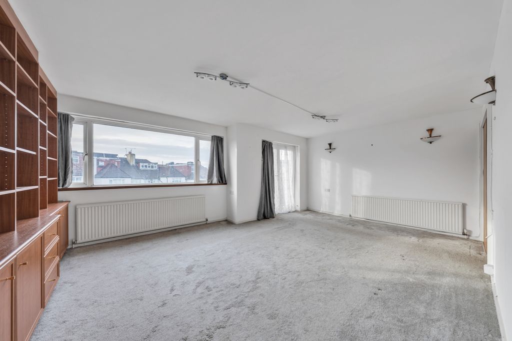 Property photo 2 of 12 Picture No. 06