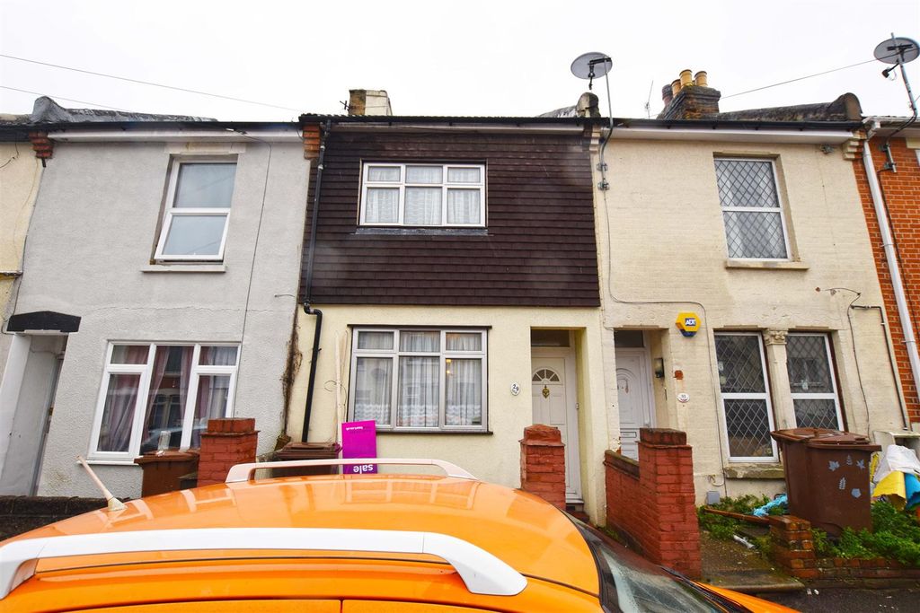 Property photo 1 of 12