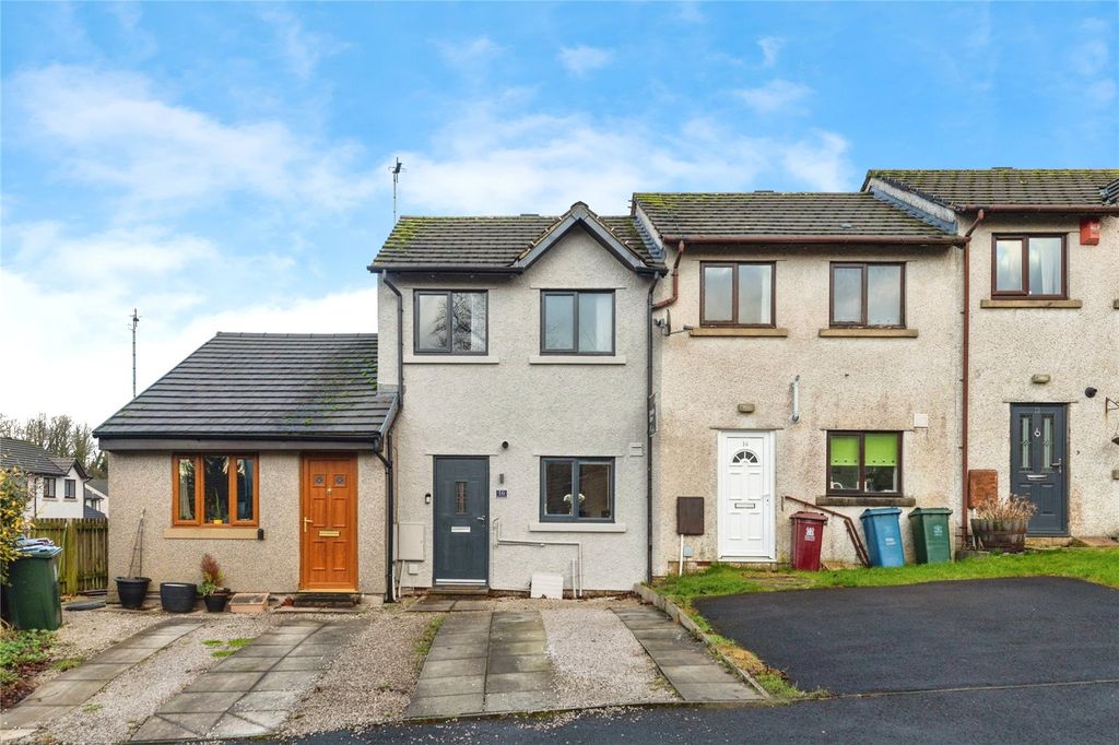 Property photo 1 of 17 External