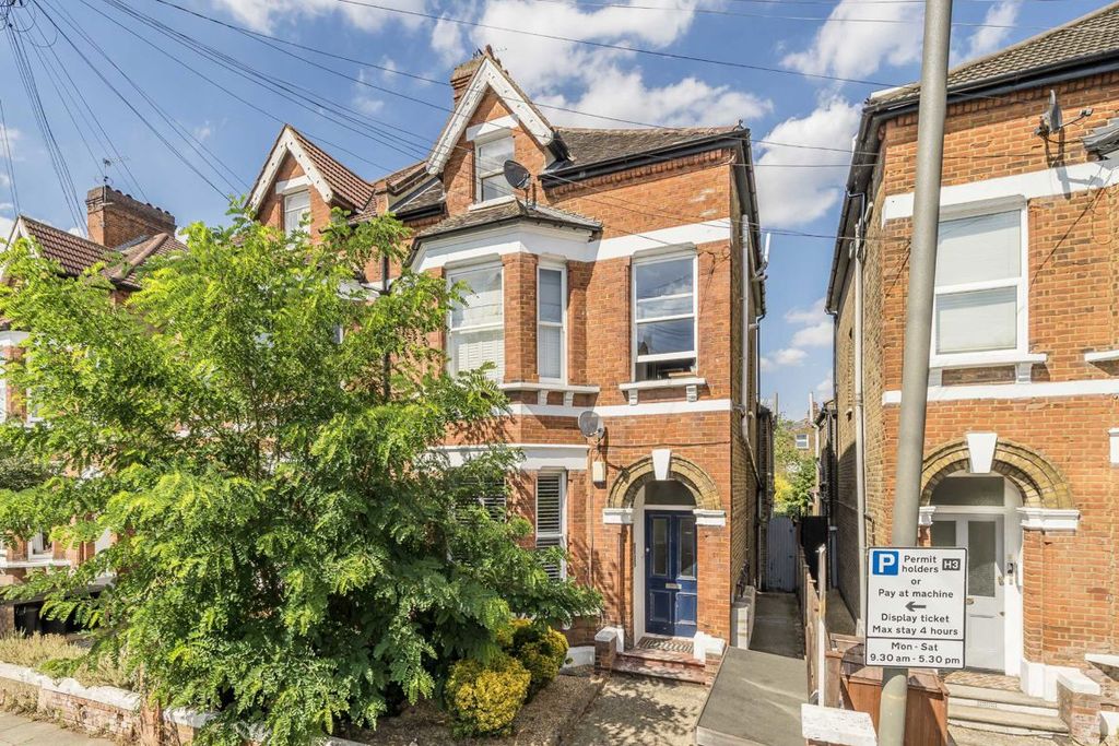 Property photo 1 of 7