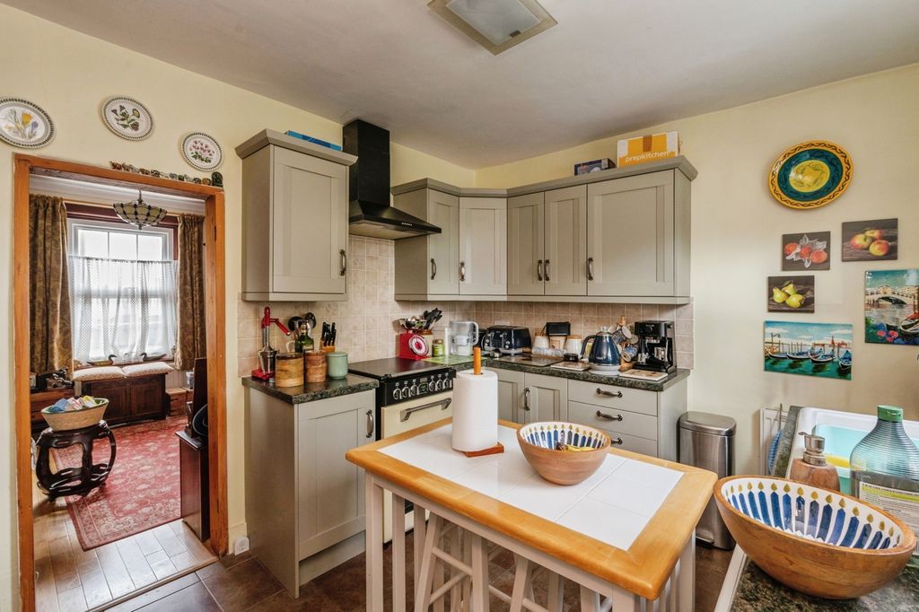 Property photo 3 of 15 Pbox-Img.Jpg