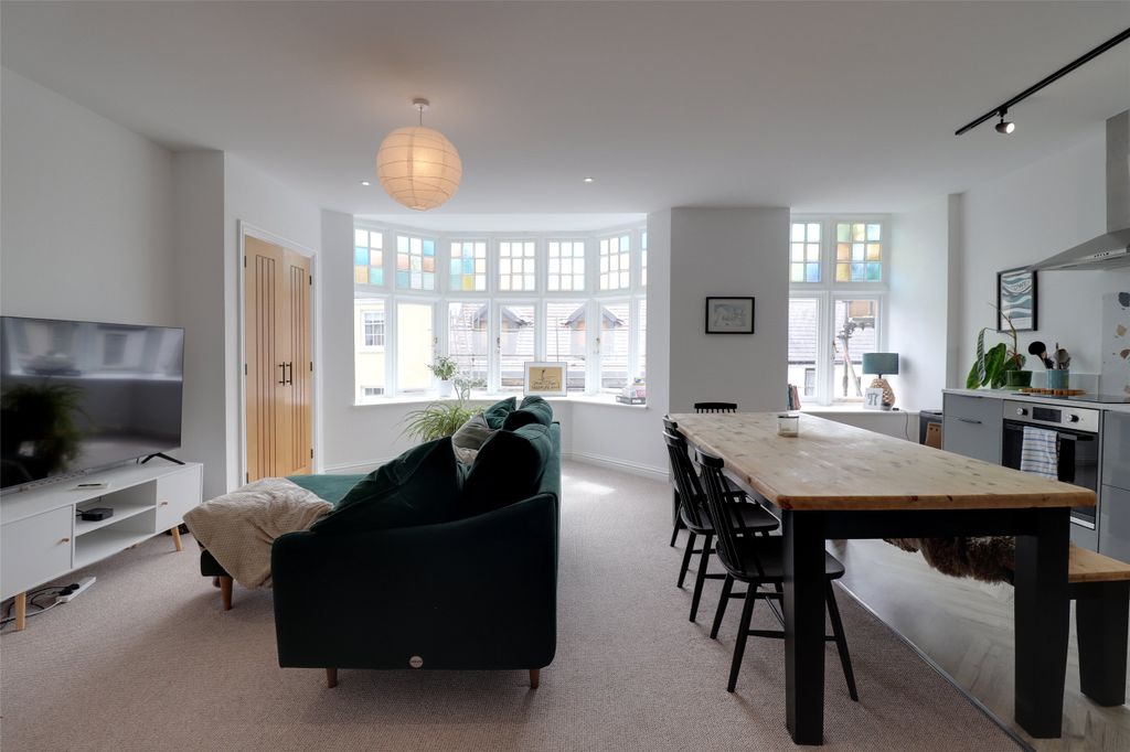 Property photo 2 of 7 Picture No. 15