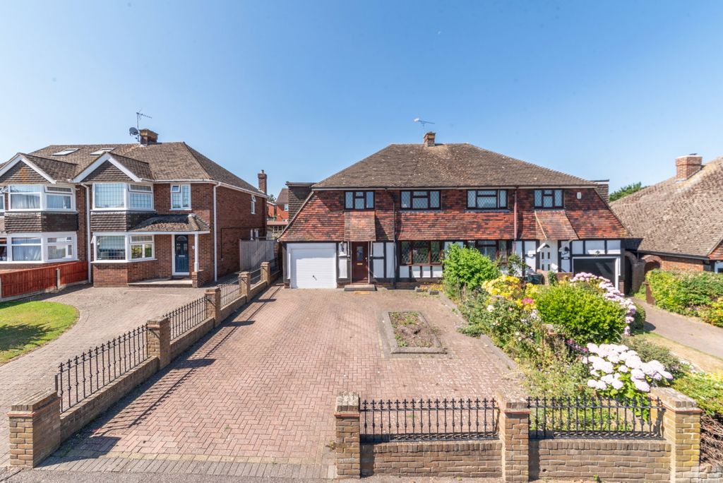 Property photo 1 of 33