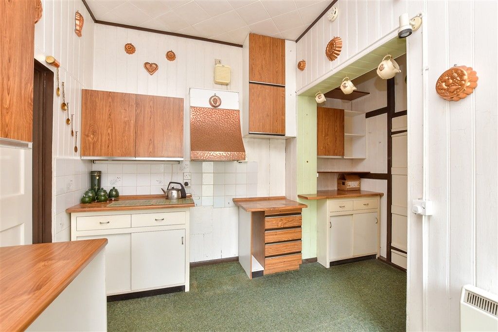 Property photo 1 of 16 Kitchen