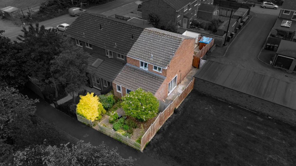 Property photo 1 of 37